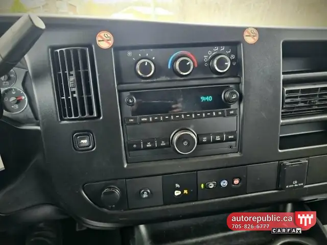 2020 Chevrolet Express 2500 LWB Ony 63k kms Certified 4.3L V6 - Photo 6