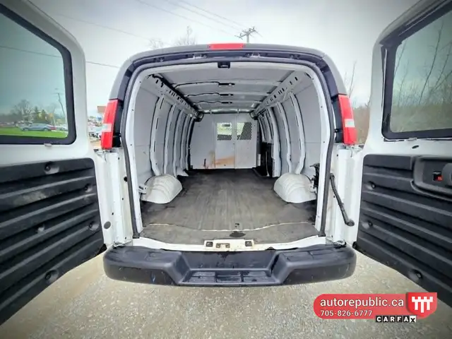 2020 Chevrolet Express 2500 LWB Ony 63k kms Certified 4.3L V6 - Photo 13