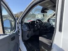 2016 Ford Transit 150 XLT - Photo 10