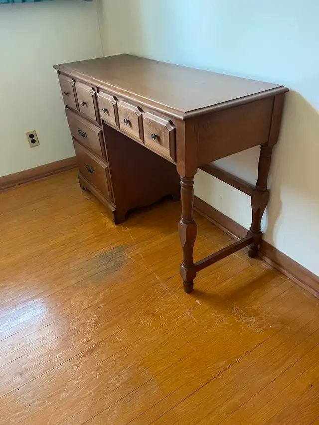 Desk 70’s?? - Photo 2