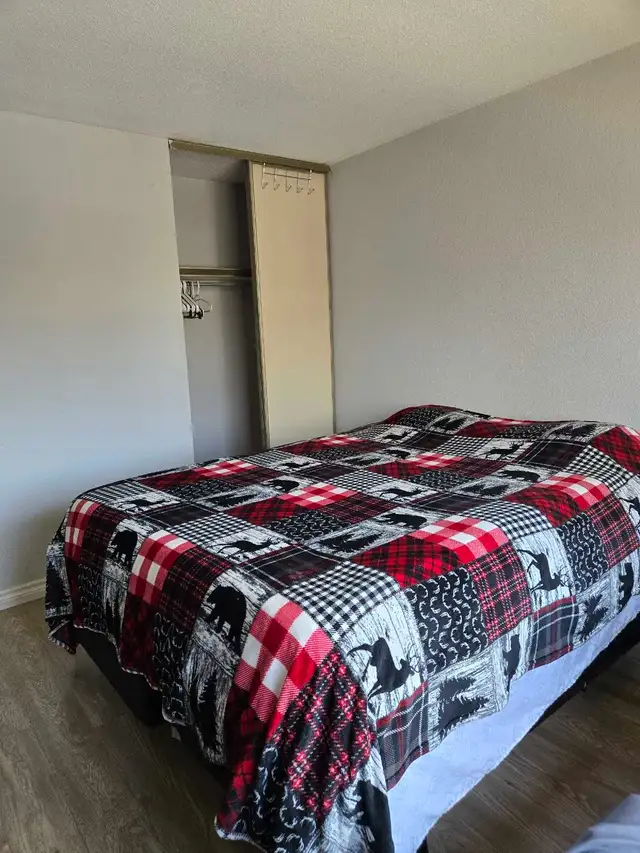 Room for rent - Photo 2