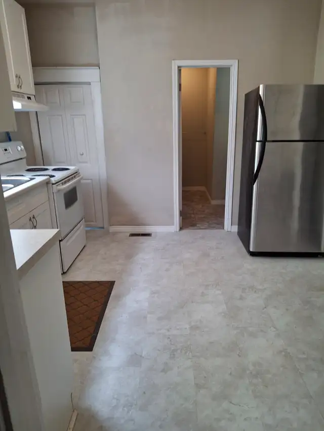 Two bedrooms main floor apartment for rent