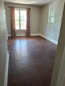 Two bedrooms main floor apartment for rent - Photo 3