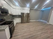 Renovated 5 Bedroom Apartment Downtown! - Photo 10