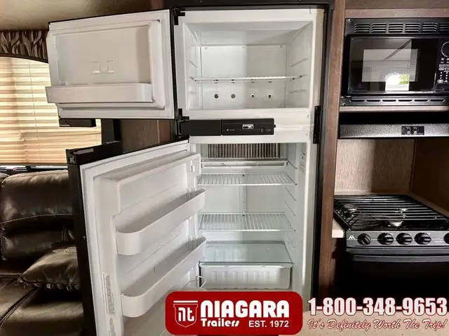 2015 DUTCHMEN AEROLITE 302RESL Travel Trailer - Photo 17