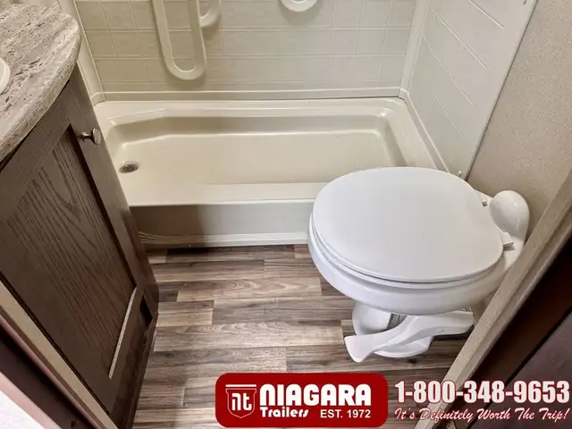 2015 DUTCHMEN AEROLITE 302RESL Travel Trailer - Photo 22
