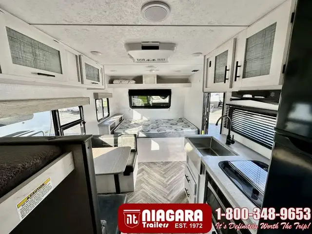2022 COLEMAN ROBICON 1628BH Travel Trailer - Photo 7