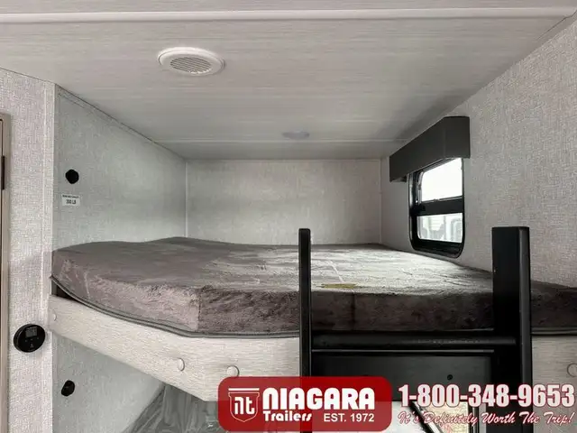 2025 EAST TO WEST ALTA 2475KBH Travel Trailer - Photo 9