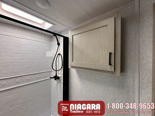 2025 EAST TO WEST ALTA 2475KBH Travel Trailer - Photo 21