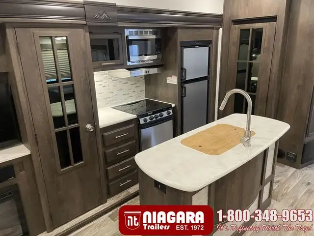 2018 STARCRAFT TELLURIDE 292RLS Fifth Wheel - Photo 11