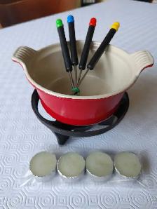 Caquelon à fondue LE CREUSET, fonte émaillée # 14 ( France )