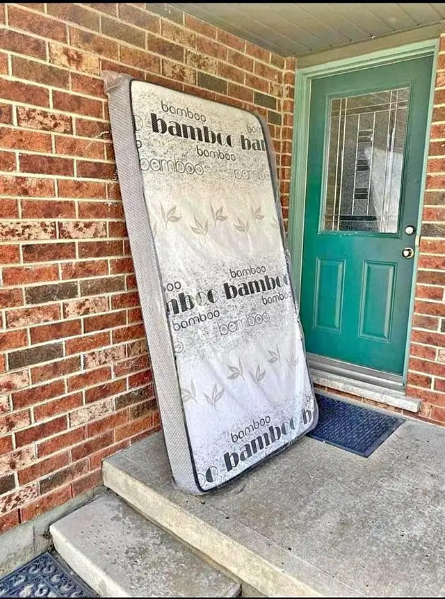 Double Mattress Great Choice For Couples - Photo 4