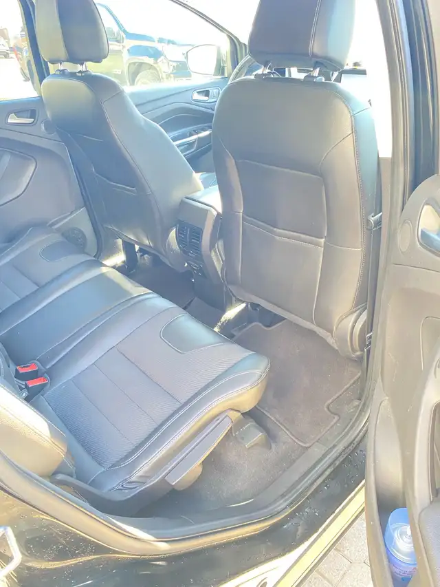 Ford Escape - Photo 2