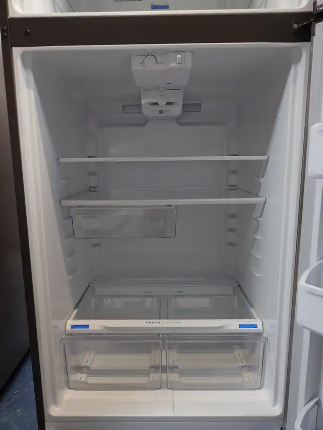 Frigidaire '30' Stainless Steel Top Freezer Bottom Fridge on Sal - Photo 8