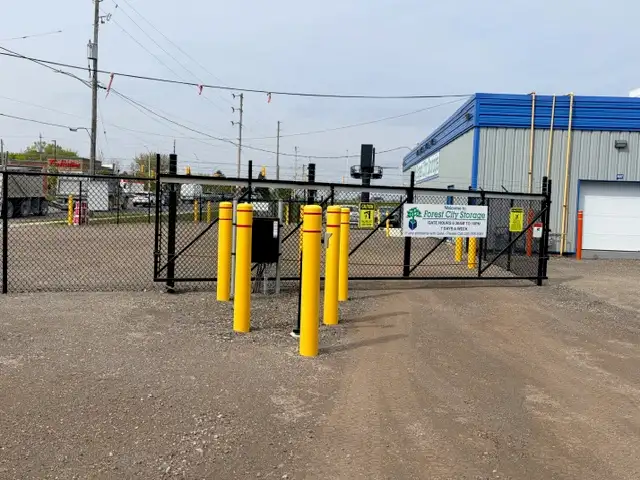 Warehouse space for rent 13,000 sq. ft - Photo 3