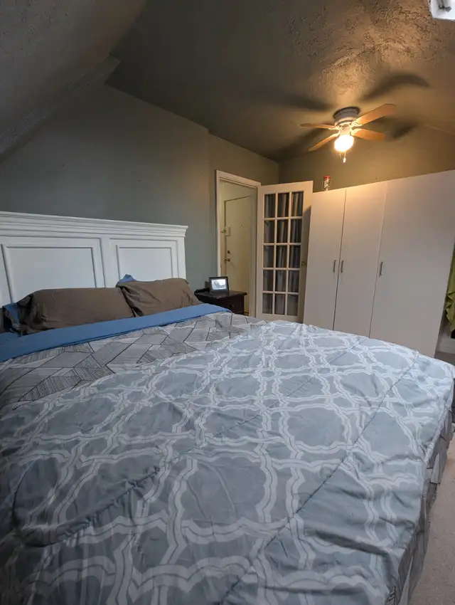 1 bedroom in exclusive S.E. Oakville - Photo 9