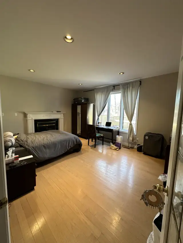 Room Near Yonge&Finch Subway Station(Willowdale/Finch) Rent - Photo 5