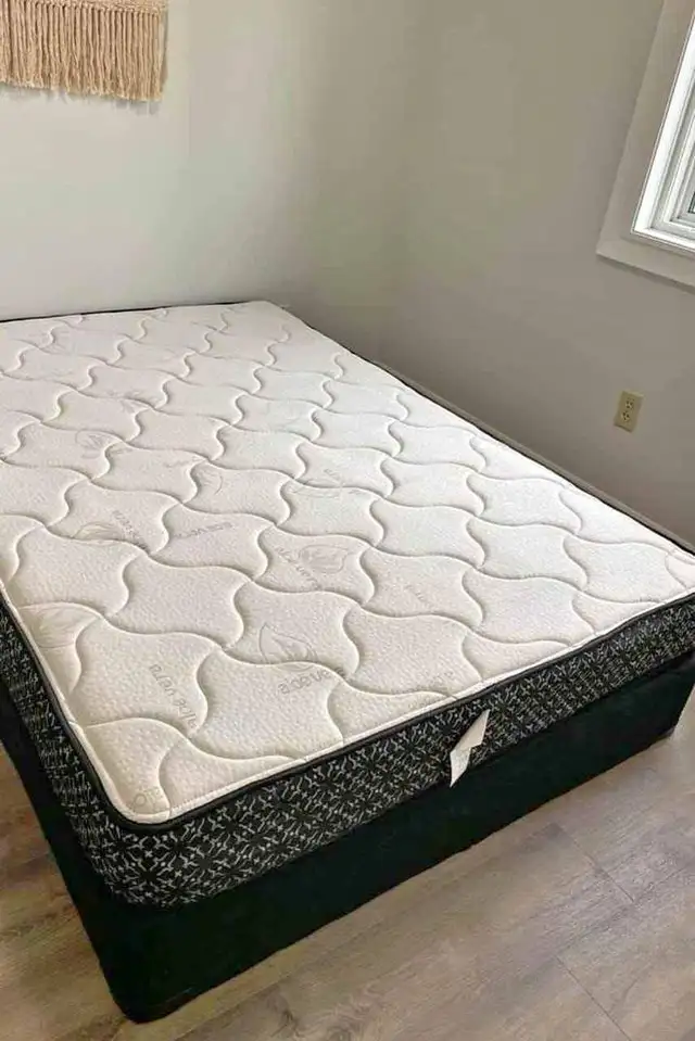 Queen Bed Complete Set Ready For Delivery - Photo 3