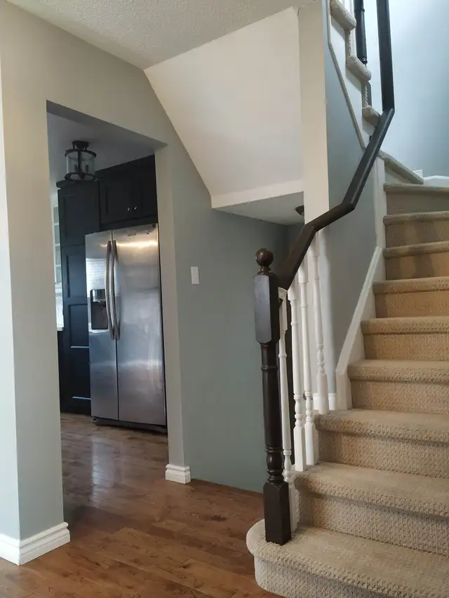 3 Bedroom Detached House for Lease (Entire House) in Oshawa - Photo 3