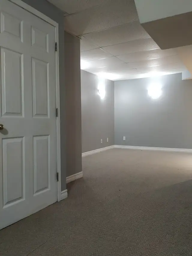 3 Bedroom Detached House for Lease (Entire House) in Oshawa - Photo 9