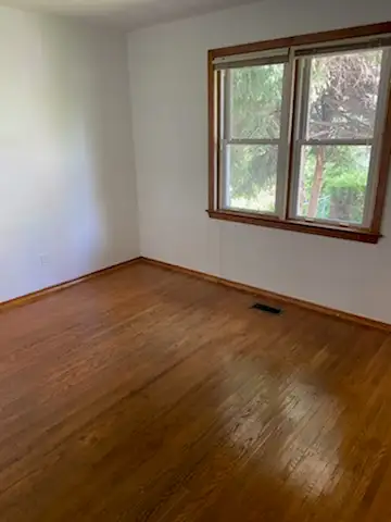 Student Rental in Peterborough - Photo 4