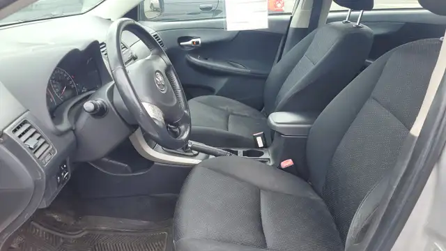 2010 Toyota Corolla SPORT - Photo 11