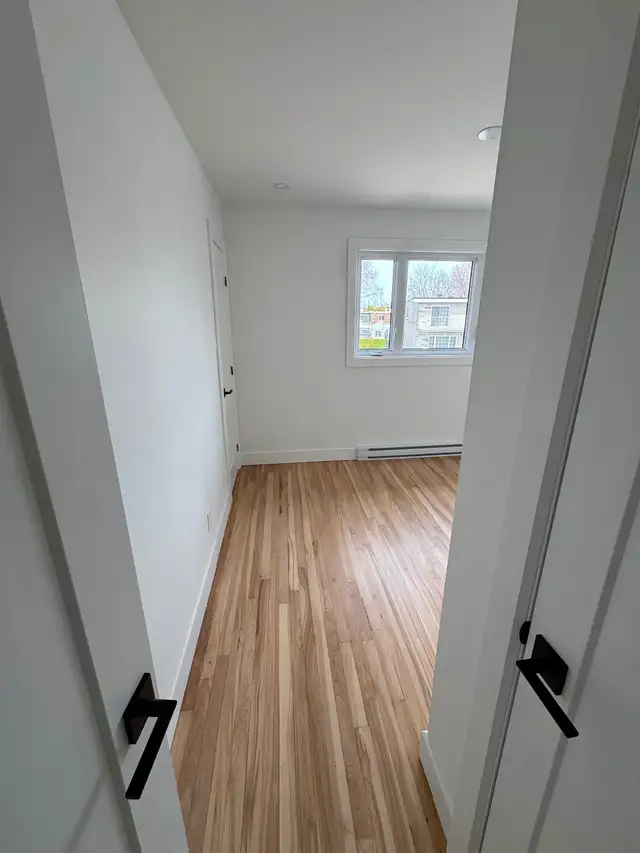 3 Beds 1 Bath - Apartment - Photo 6
