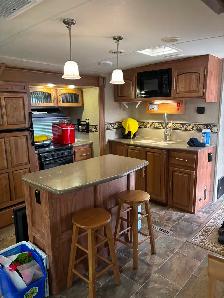 2015 Rockwood 32' Signature Ultra Lite 8329SS - Photo 3