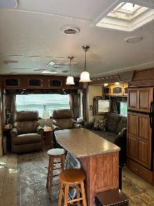 2015 Rockwood 32' Signature Ultra Lite 8329SS - Photo 4