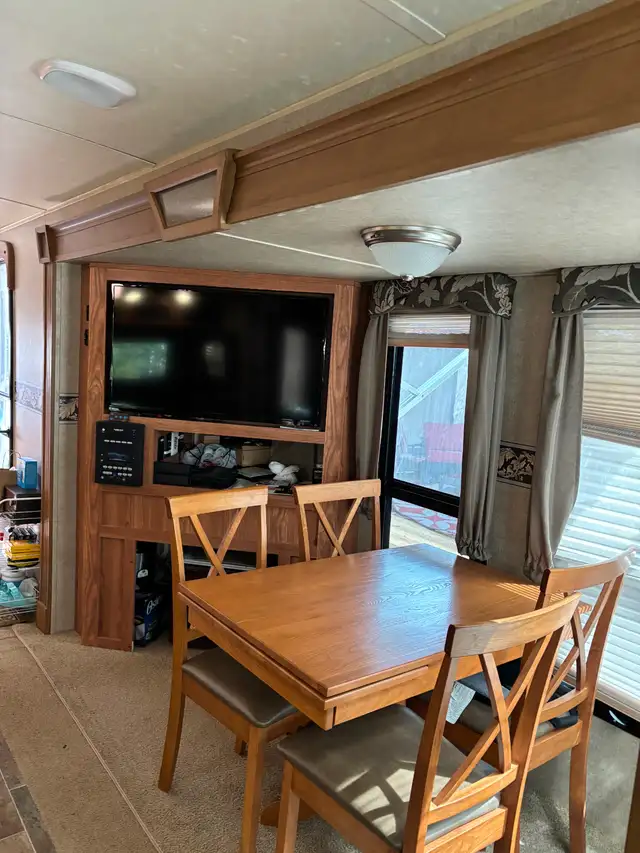 2015 Rockwood 32' Signature Ultra Lite 8329SS - Photo 5