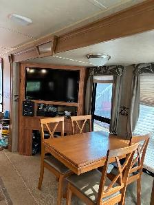 2015 Rockwood 32' Signature Ultra Lite 8329SS - Photo 5