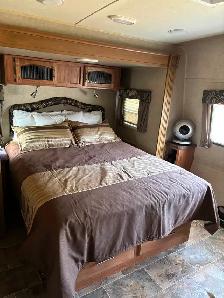 2015 Rockwood 32' Signature Ultra Lite 8329SS - Photo 6