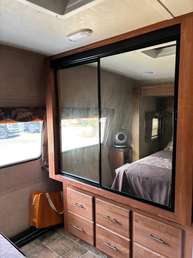 2015 Rockwood 32' Signature Ultra Lite 8329SS - Photo 7