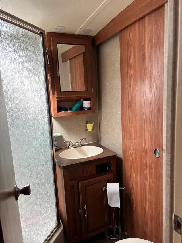 2015 Rockwood 32' Signature Ultra Lite 8329SS - Photo 8