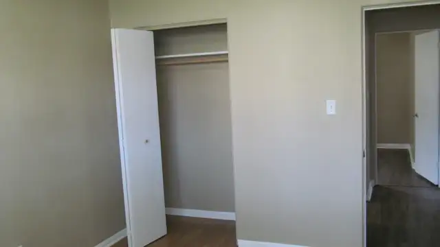 Queen's Students – 3 Bedroom Apt – Available September 1 - Photo 4