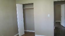 Queen's Students – 3 Bedroom Apt – Available September 1 - Photo 4