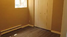 Queen's Students – 3 Bedroom Apt – Available September 1 - Photo 6