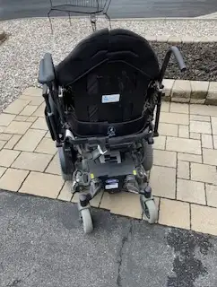 Electric Wheelchair - Photo 2