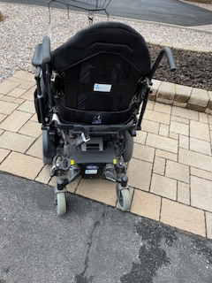 Electric Wheelchair - Photo 3