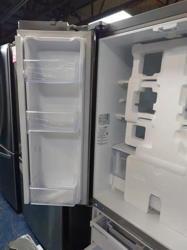Samsung '30' Stainless Steel French Door Fridge on Sale‼️ - Photo 5