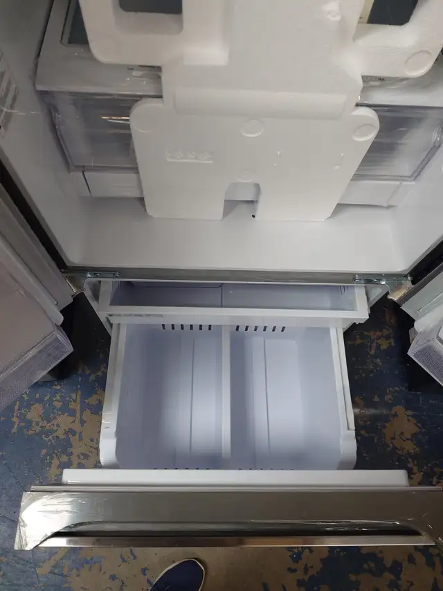 Samsung '30' Stainless Steel French Door Fridge on Sale‼️ - Photo 8