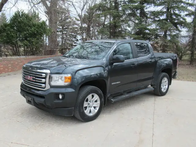 2017 GMC Canyon SLE Crew Cab 4WD