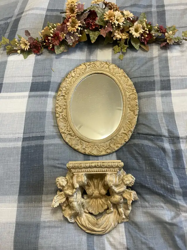 flower mirror arrangement - Photo 3