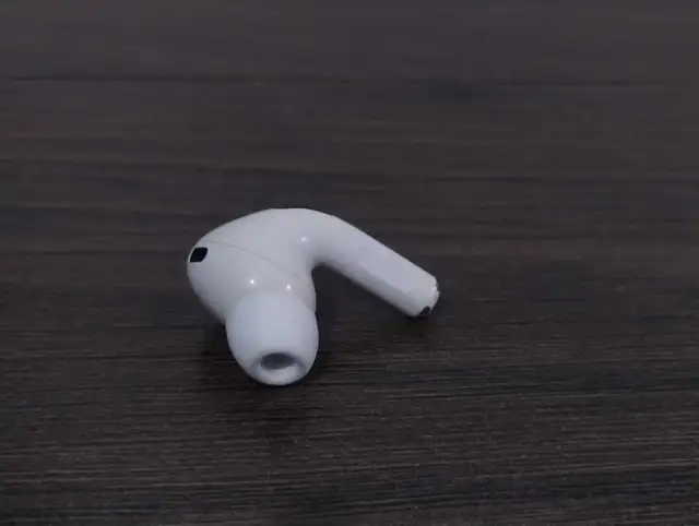 Apple AirPods Pro Generation 2 LEFT (A3048) Earbud ONLY - Photo 2