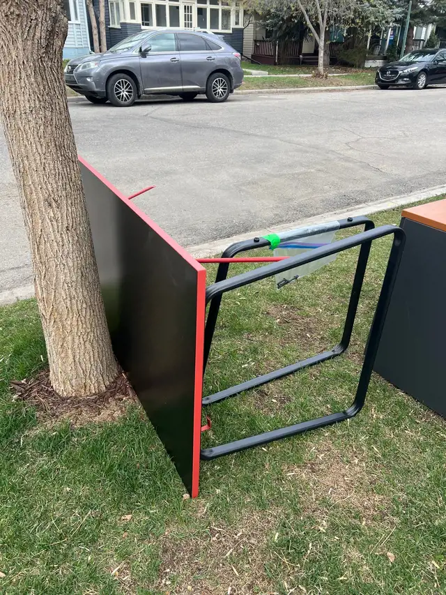 Free Desk - Like new