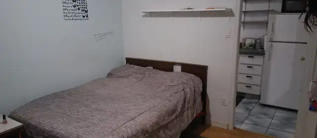 Room for rent in Gatineau - Photo 2
