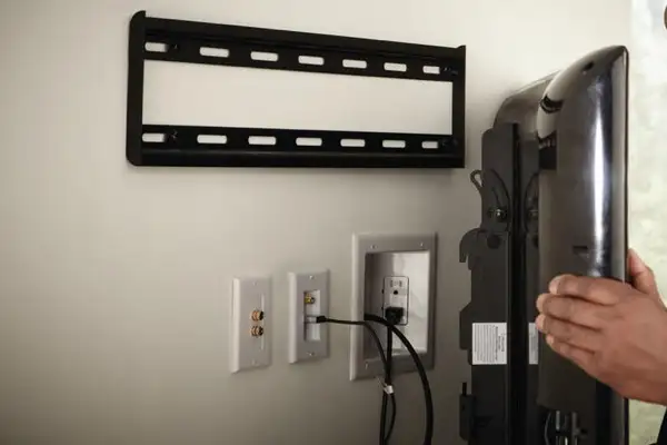Professional TV Mounting Service - Photo 4