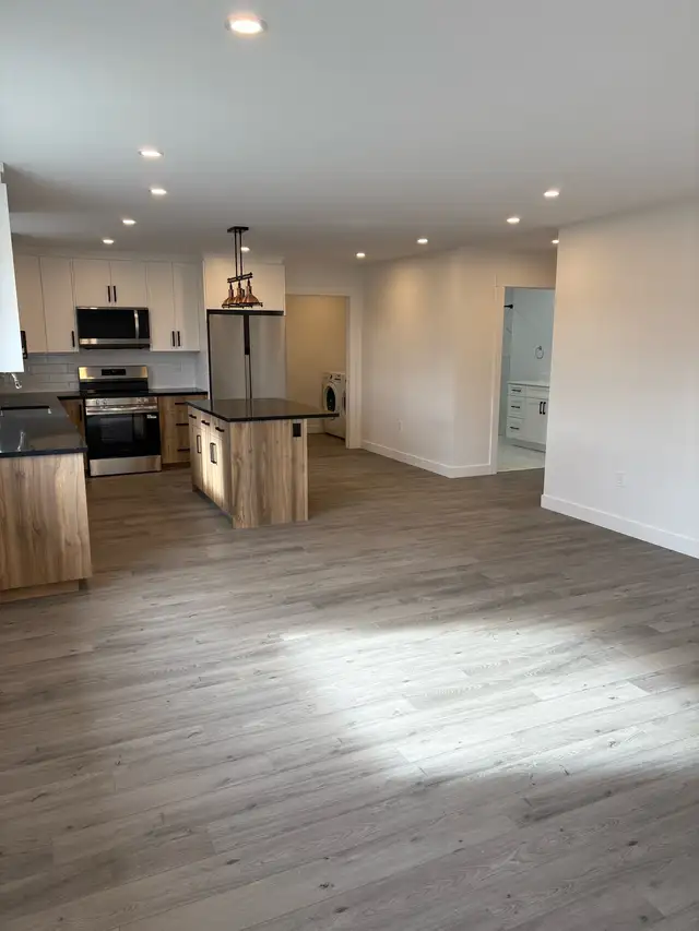 Fully Accessible Housr for Rent - Photo 2