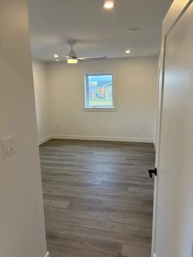 Fully Accessible Housr for Rent - Photo 5