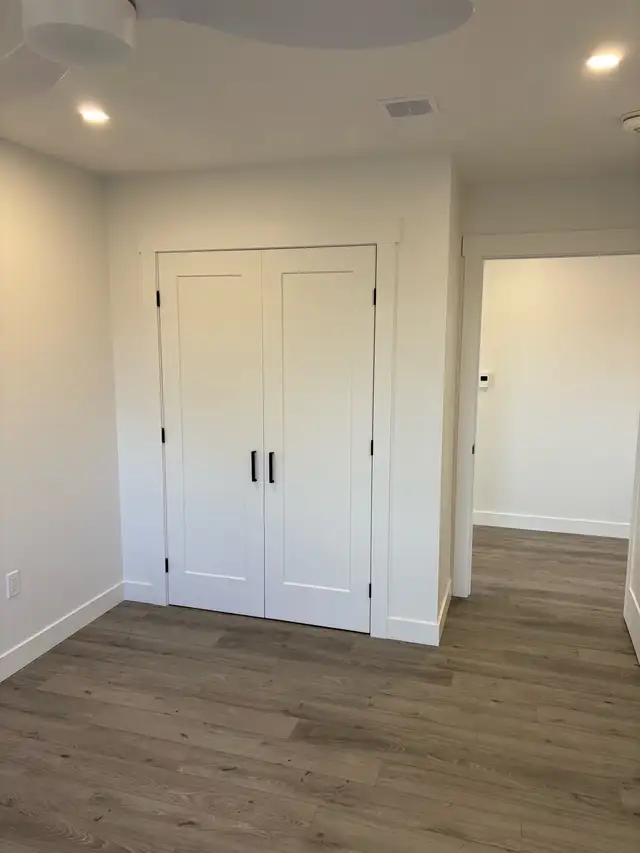 Fully Accessible Housr for Rent - Photo 8